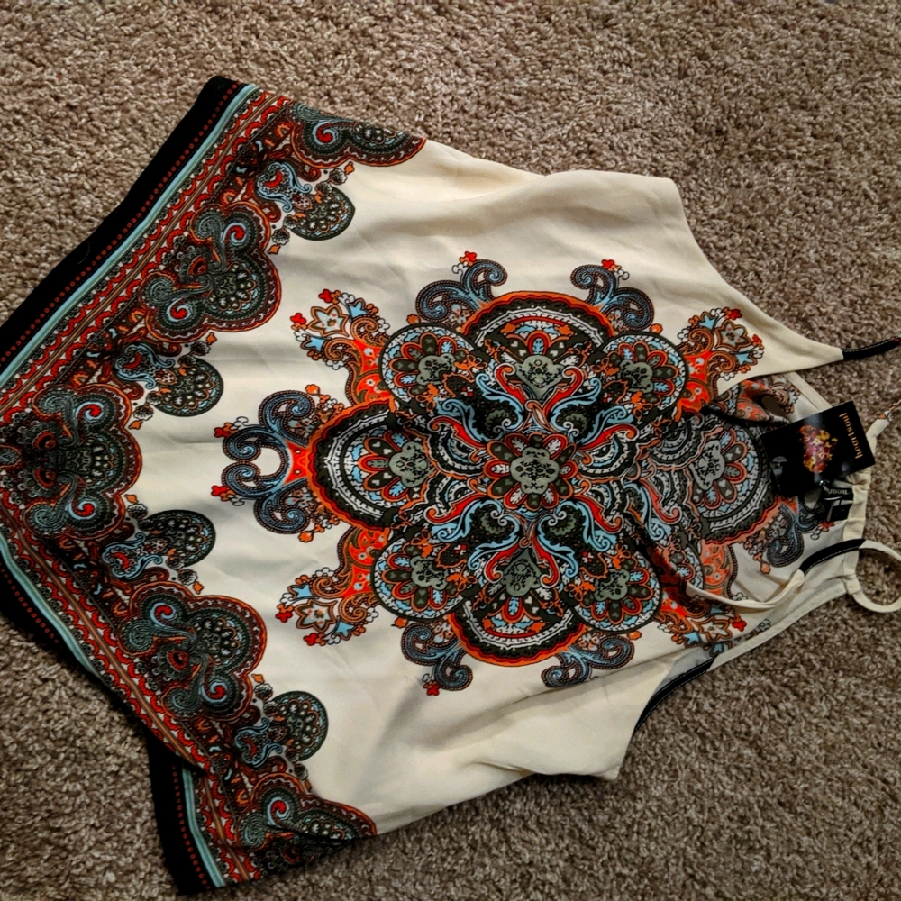 Flowy pretty spring/summer top